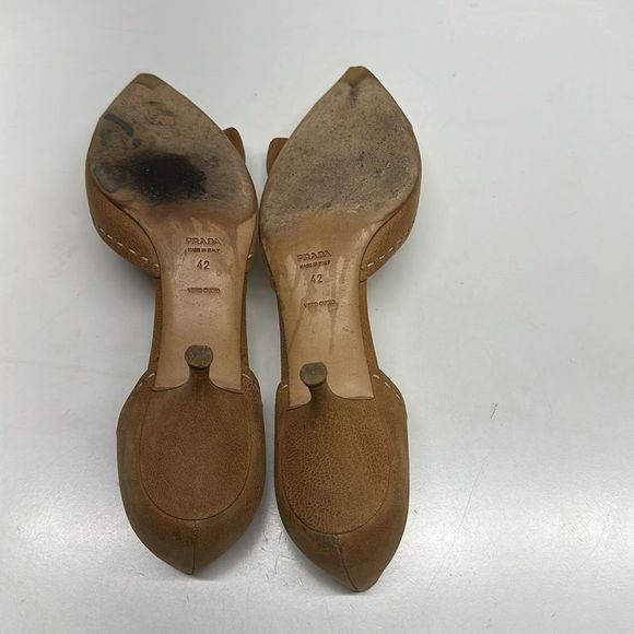 Prada Heels Low Kitten Heel Pointed Toe Buckle Suede in Light Brown Size 42 12 - Picture 14 of 16